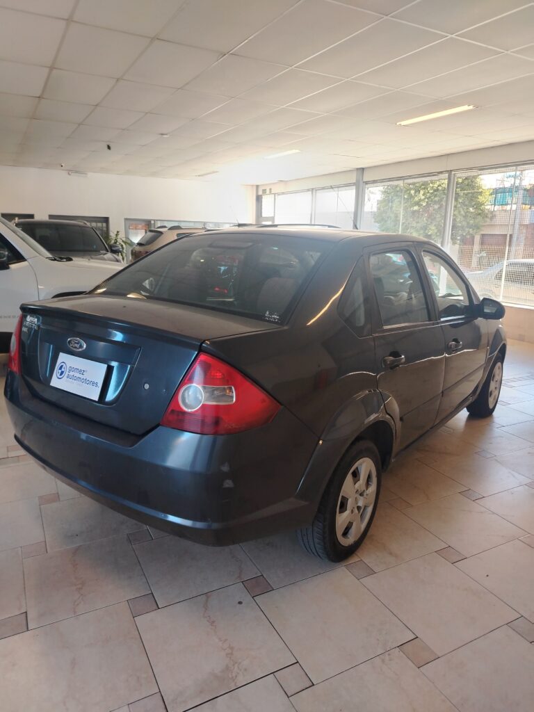 FORD FIESTA MAX AMBIENTE