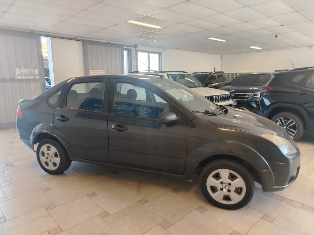FORD FIESTA MAX AMBIENTE