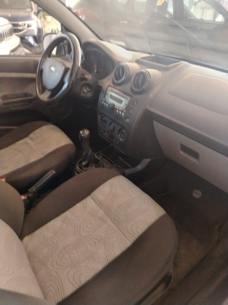 FORD FIESTA MAX AMBIENTE