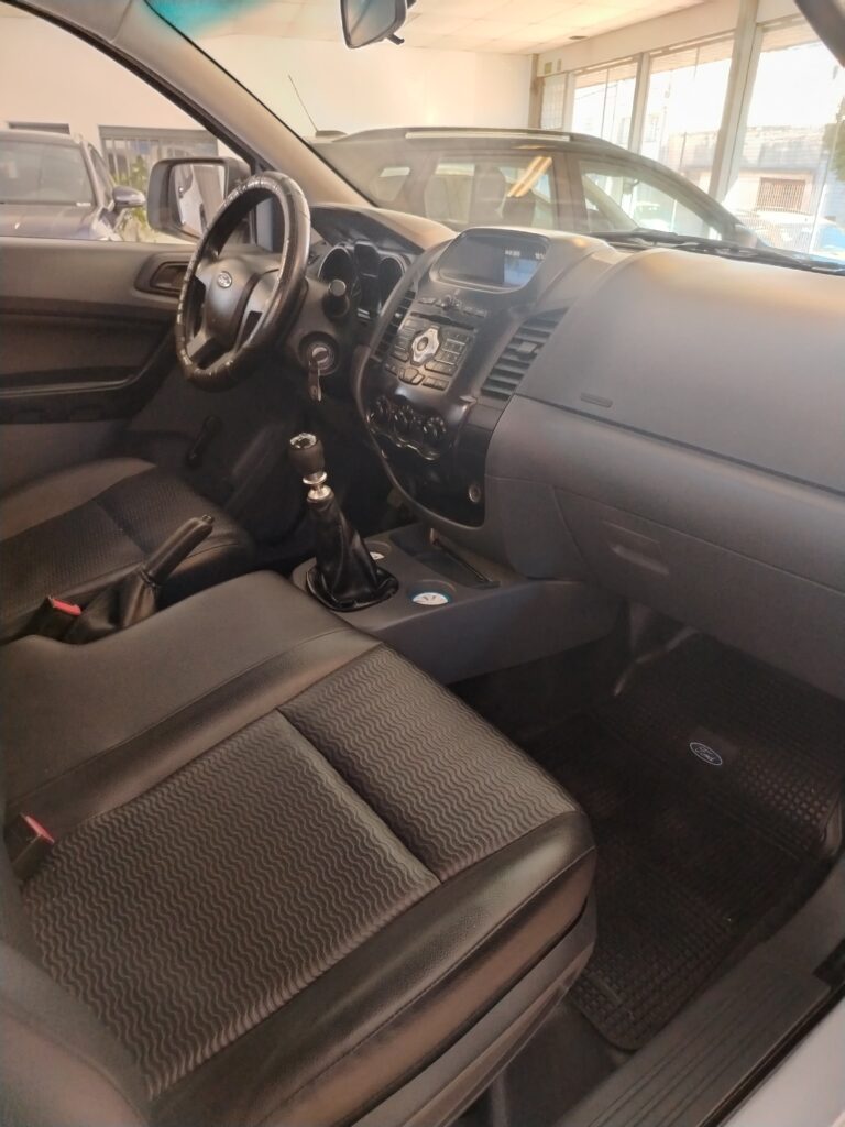 FORD RANGER C. SIMPLE