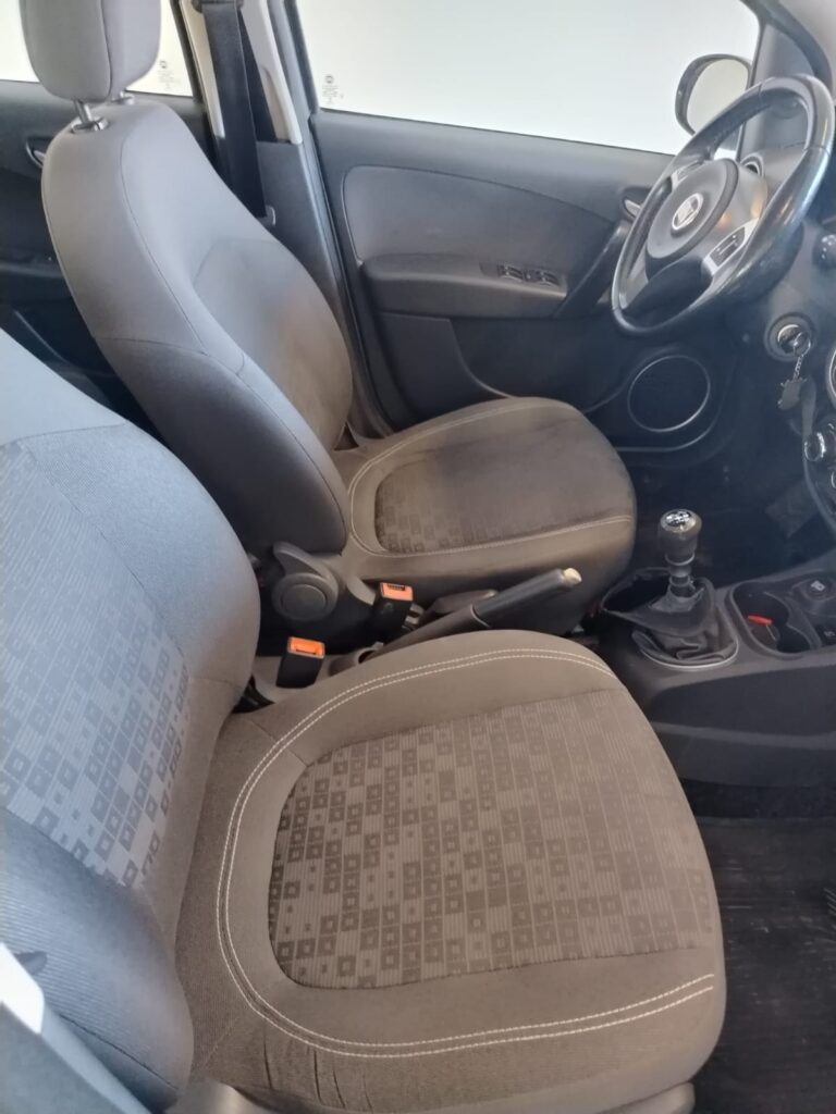 FIAT PALIO ATTRACTIVE (stock virtual)