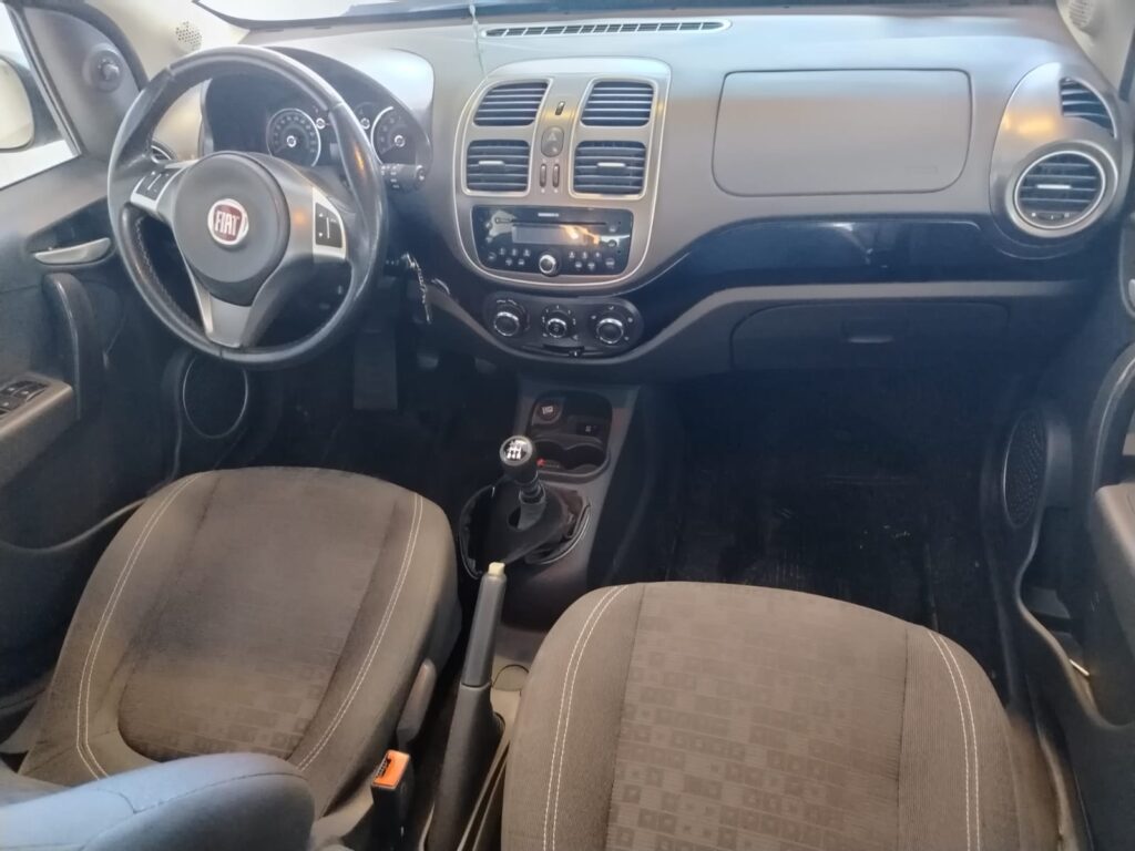 FIAT PALIO ATTRACTIVE (stock virtual)