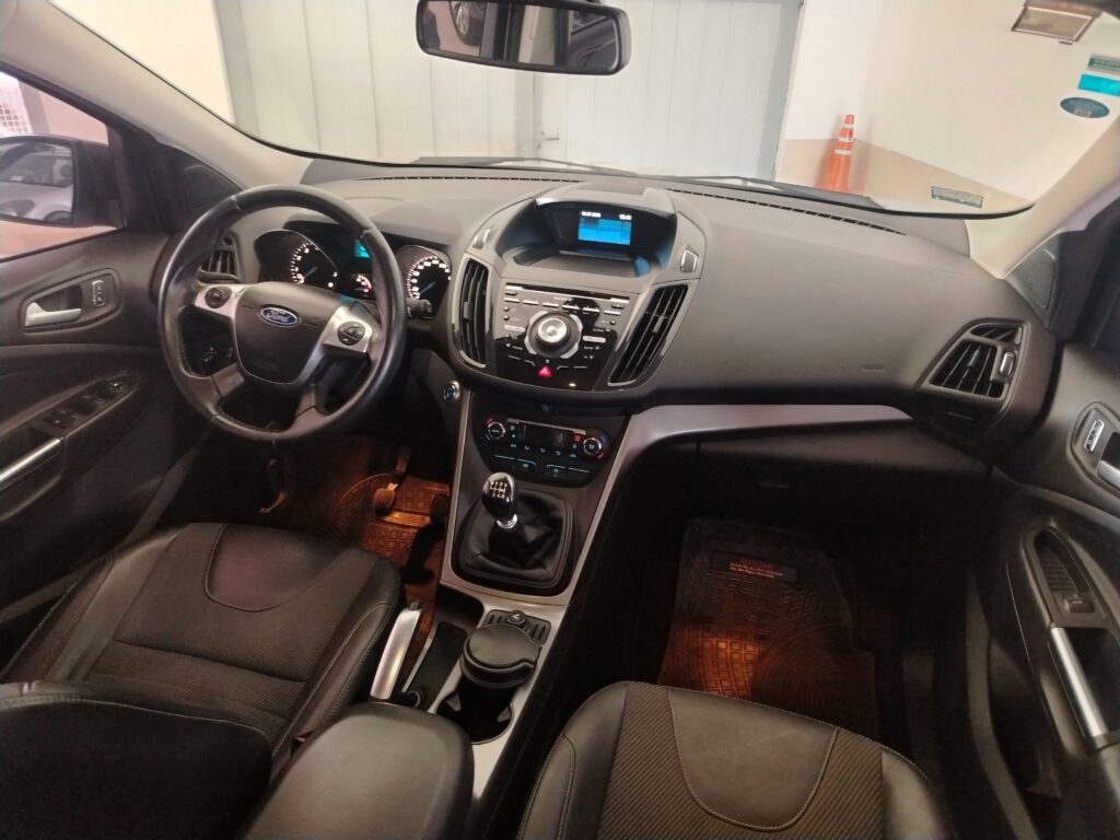 FORD KUGA