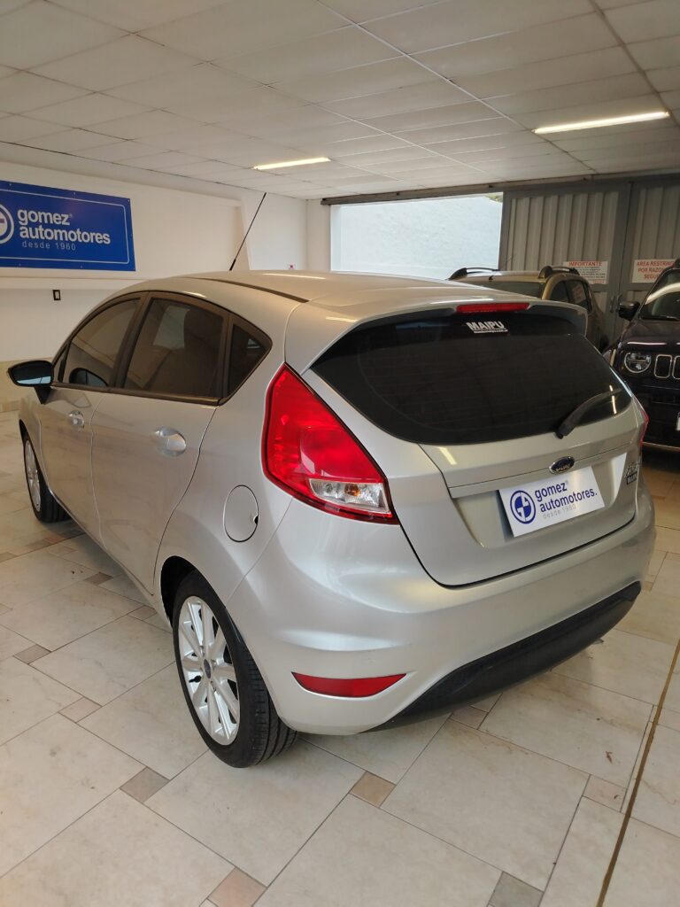 FORD FIESTA SE
