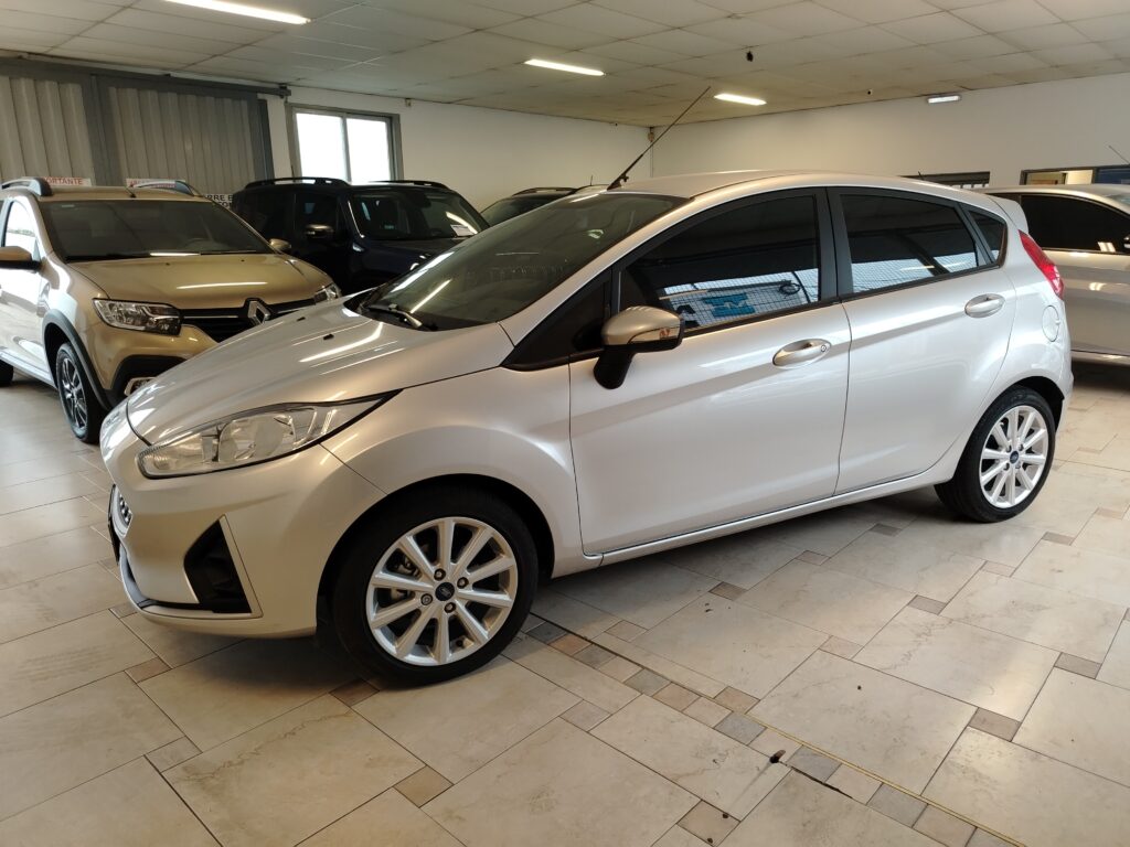 FORD FIESTA SE