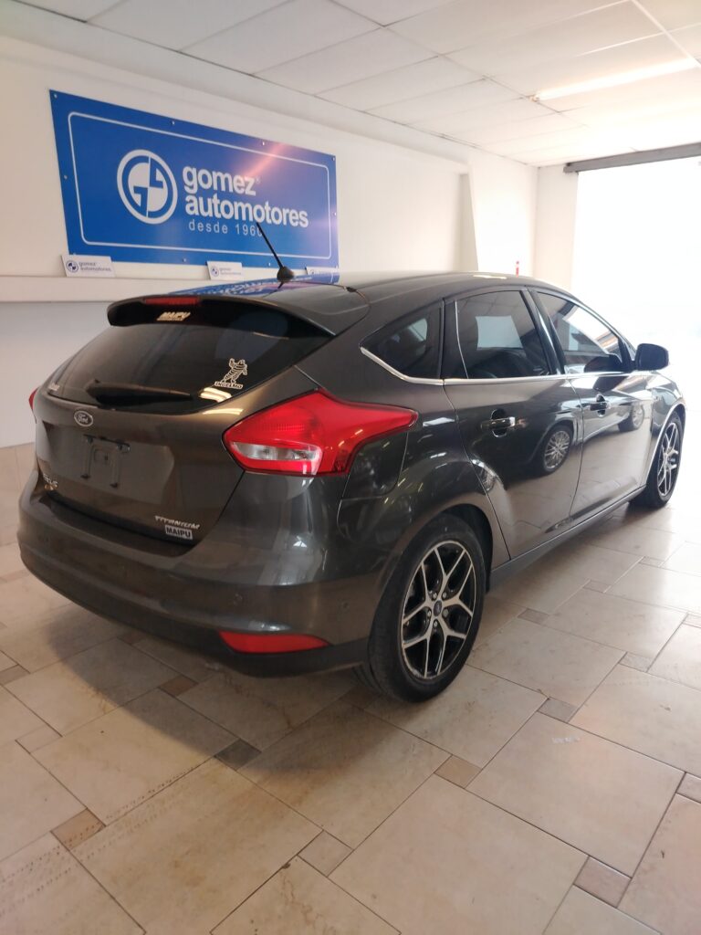 FORD FOCUS TITANIUM POWERSHIFT