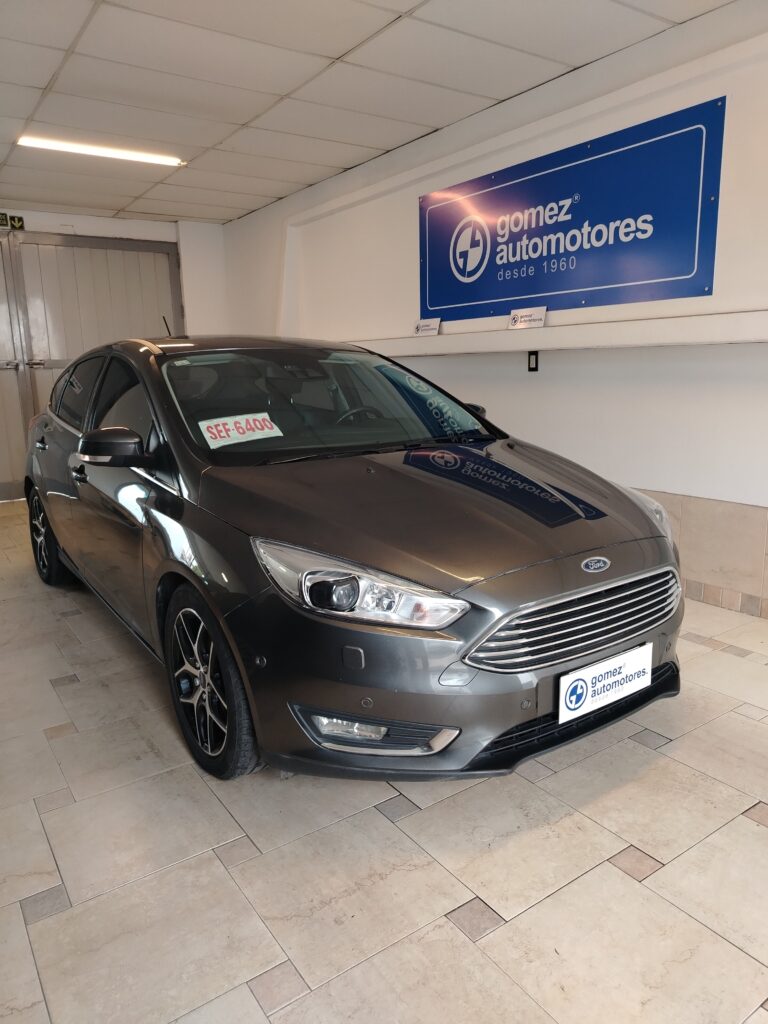 FORD FOCUS TITANIUM POWERSHIFT