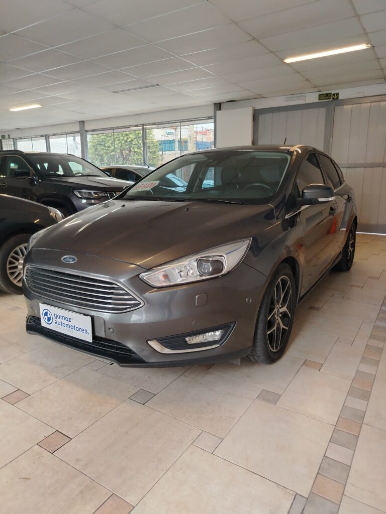FORD FOCUS TITANIUM POWERSHIFT