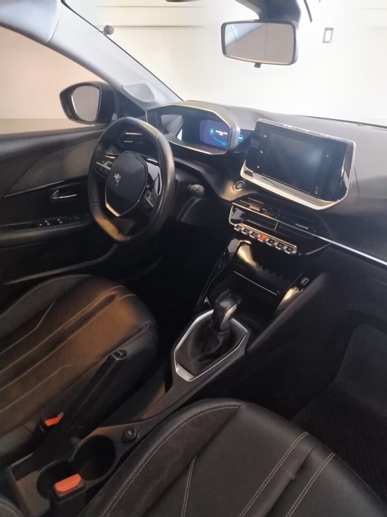 PEUGEOT 208 FELITE TIPTRONIC