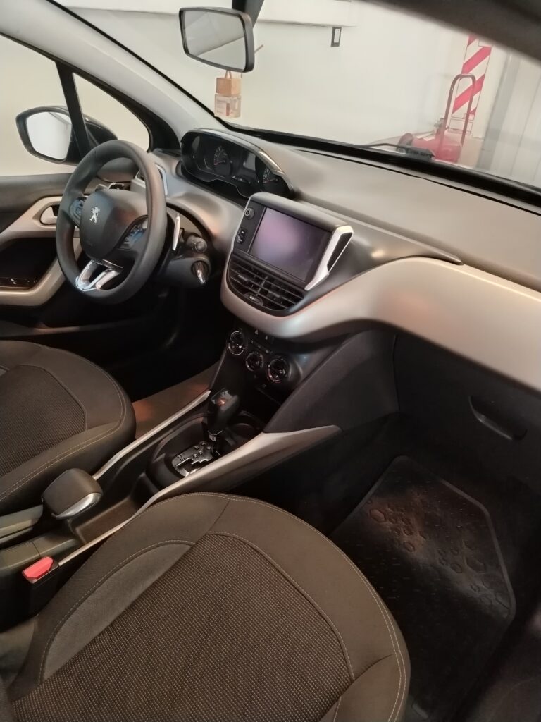 PEUGEOT 2008 ALLURE