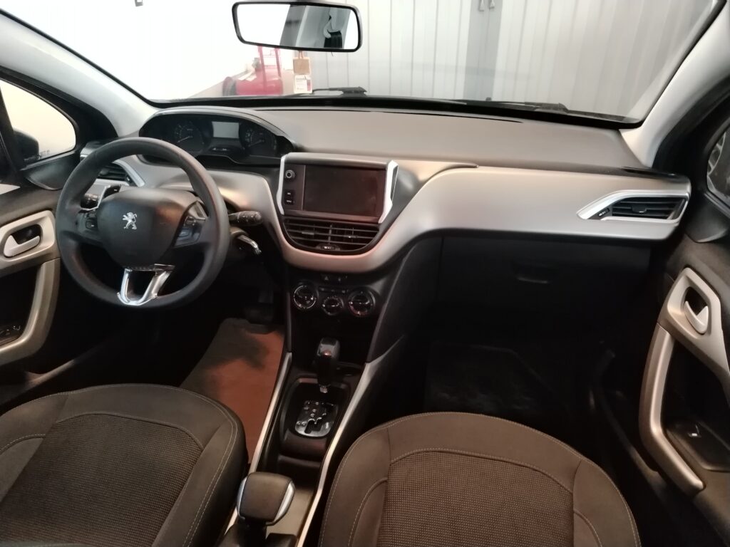 PEUGEOT 2008 ALLURE